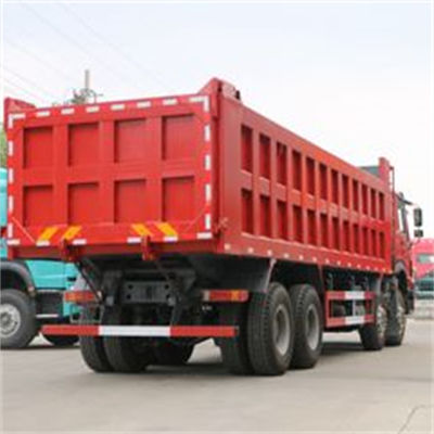 Хорошая цена. Howo 8x4 380 л.с. Стандарт Евро II выбросов Левостороннее приводное самосвало для 300 л резервуара и 9 тонн передней оси онлайн