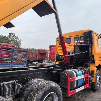 Хорошая цена. Настраиваемый цвет Подержанные автомобили HOWO 10 шины 75cbm 6X4 топливный танкер 300L онлайн